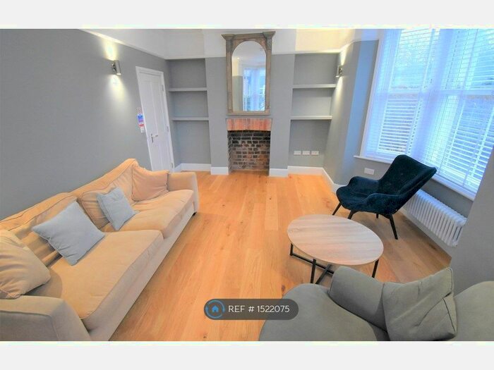 6 Bedroom Terraced House To Rent In London Road, Reading, RG1