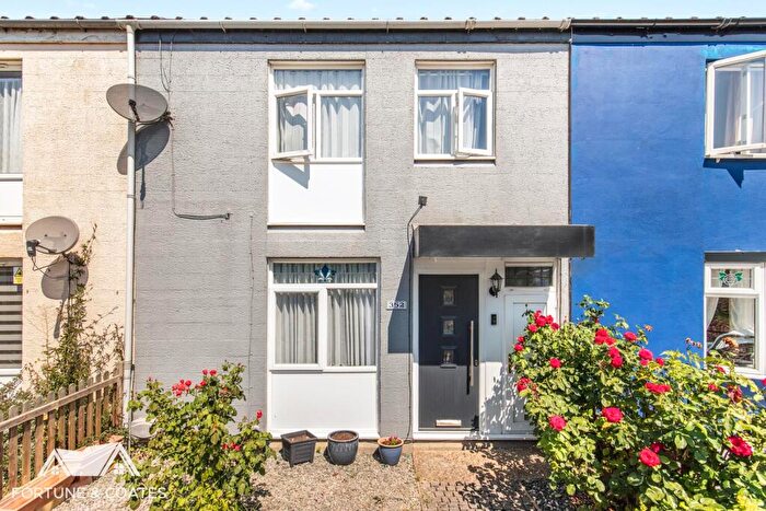 3 Bedroom Terraced House For Sale In Milwards, Harlow, CM19
