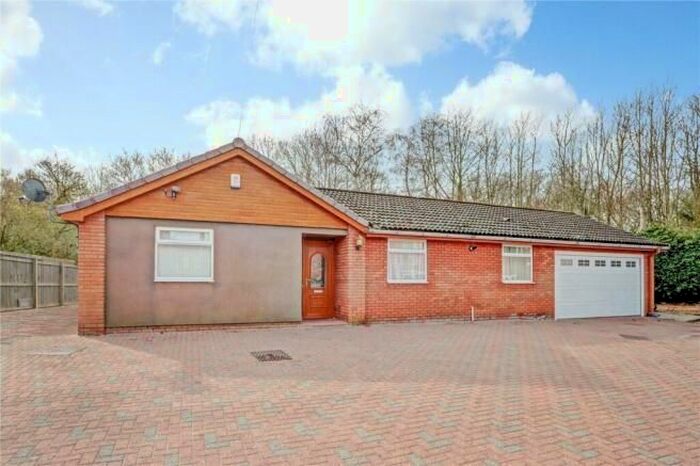 3 Bedroom Detached Bungalow To Rent In Samdene, Ewe Hill Terrace West, Houghton Le Spring, DH4