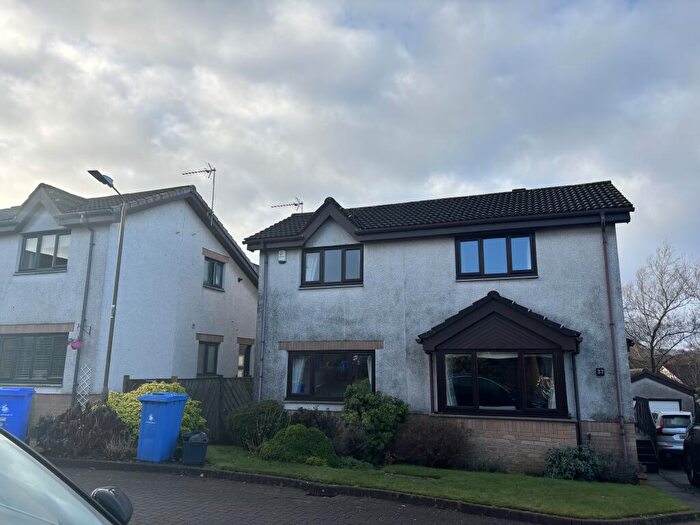 4 Bedroom House To Rent In Rowallan Drive, Stirling, FK7