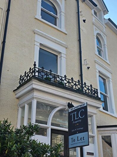 2 Bedroom Flat To Rent In Church Walks, Llandudno, LL30