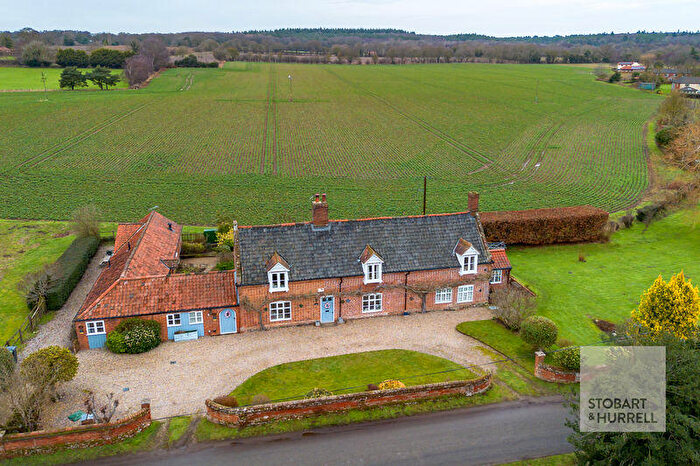 7 Bedroom Farm House For Sale In Lilac Farmhouse, Long Common Road, Swanton Abbott, Norfolk, NR10