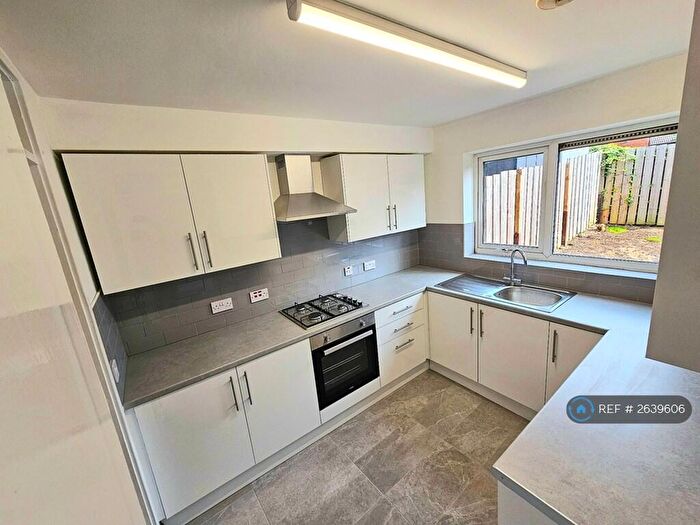 4 Bedroom Terraced House To Rent In Berkeley Path, Luton, LU2