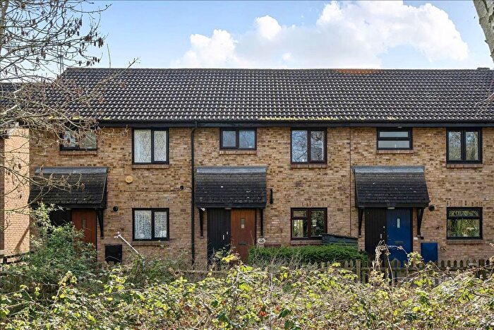 3 Bedroom Terraced House For Sale In Foxwood Close, Feltham, Middlesex, TW13