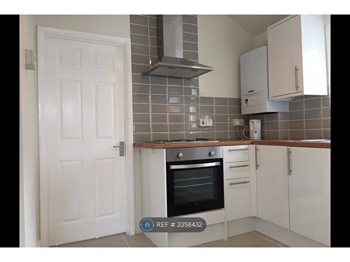 1 Bedroom Flat To Rent In Albert Street, Slough, SL1