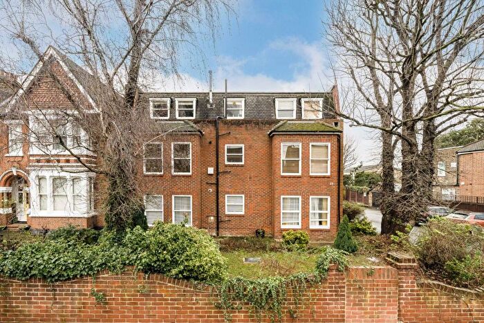 2 Bedroom Flat To Rent In Creffield Road, London, W5
