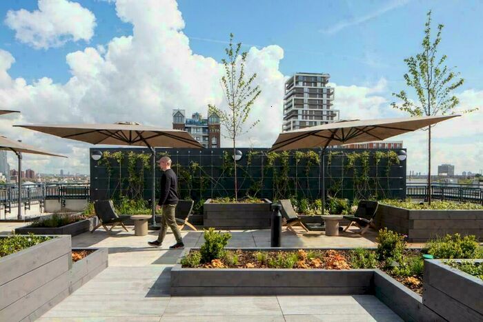 Studio To Rent In Chatfield Road, London, SW11