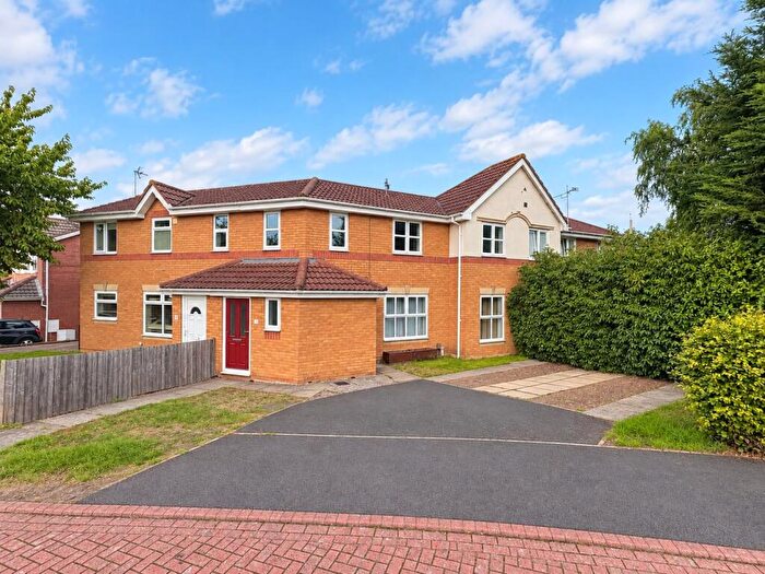 3 Bedroom Town House For Sale In Alcott Close, Leicester, LE3