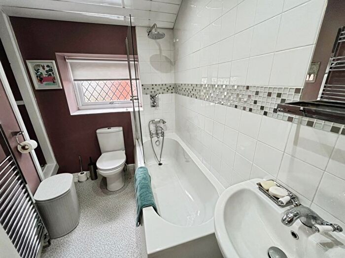 2 Bedroom Cottage For Sale In St. Johns Road, Lostock, BL6