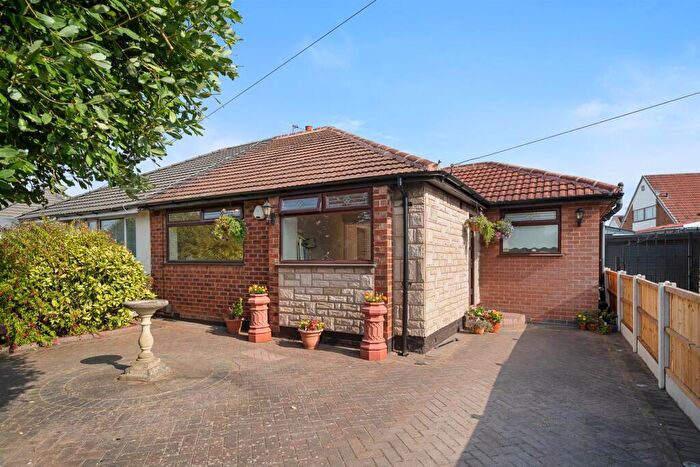 2 Bedroom Semi-Detached Bungalow For Sale In Beech Avenue, Melling, Liverpool, L31