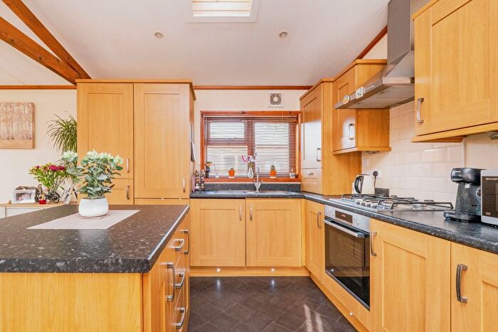 2 Bedroom Bungalow For Sale In Riverside Park, Upper Beeding, West Sussex, BN44
