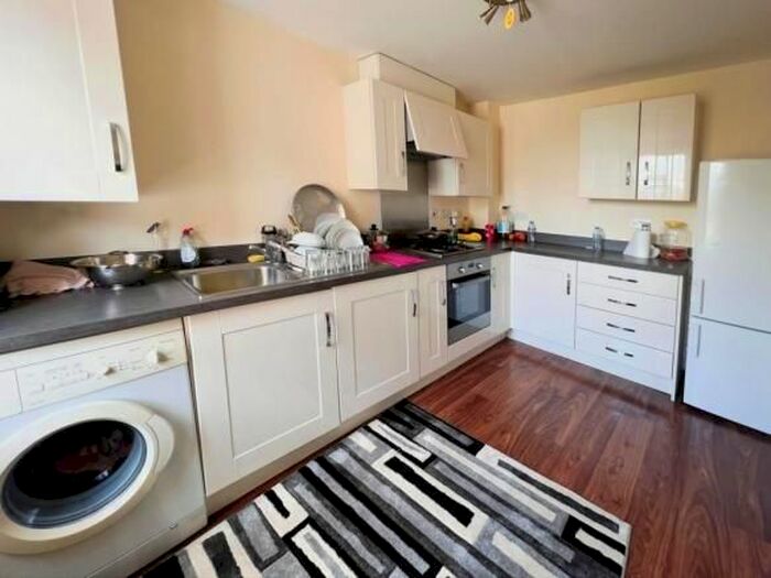 3 Bedroom Property To Rent In Windmill Crescent, Smethwick, B66