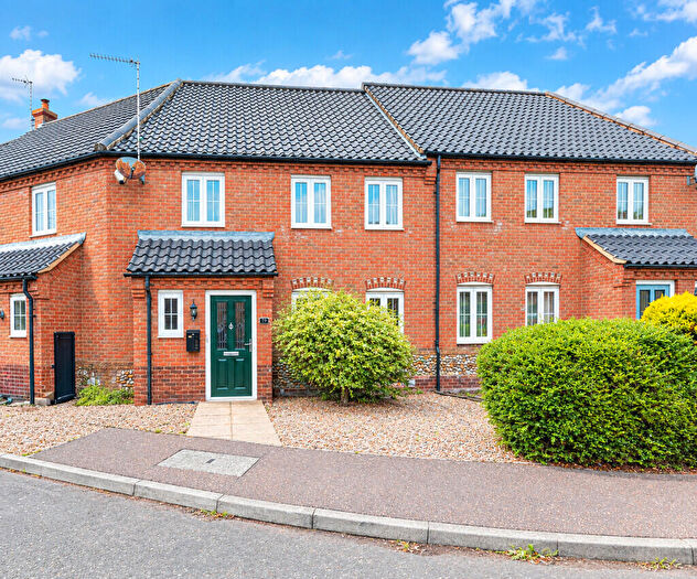3 Bedroom Terraced House For Sale In Stable Field Way, Hemsby, Great Yarmouth, NR29