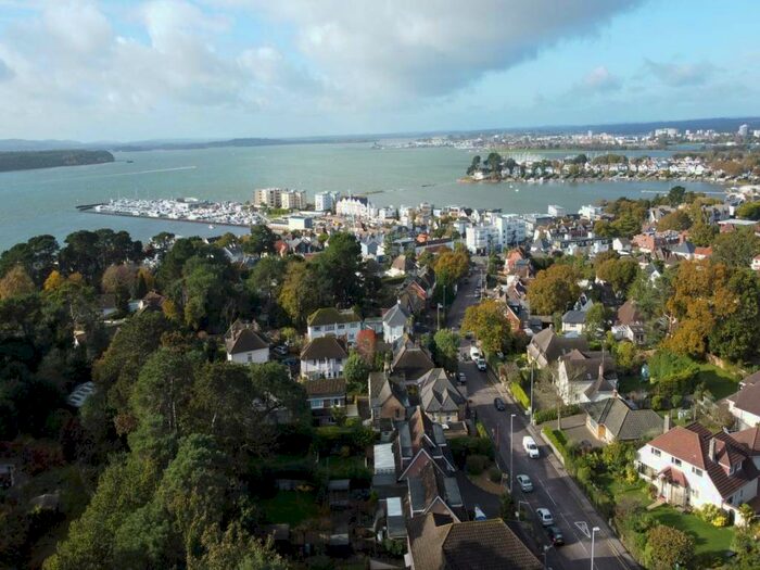 3 Bedroom House To Rent In Lilliput Road, , Poole, BH14