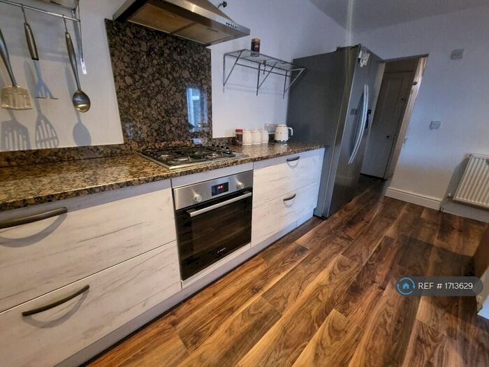 4 Bedroom Terraced House To Rent In Deane Road, Liverpool, L7