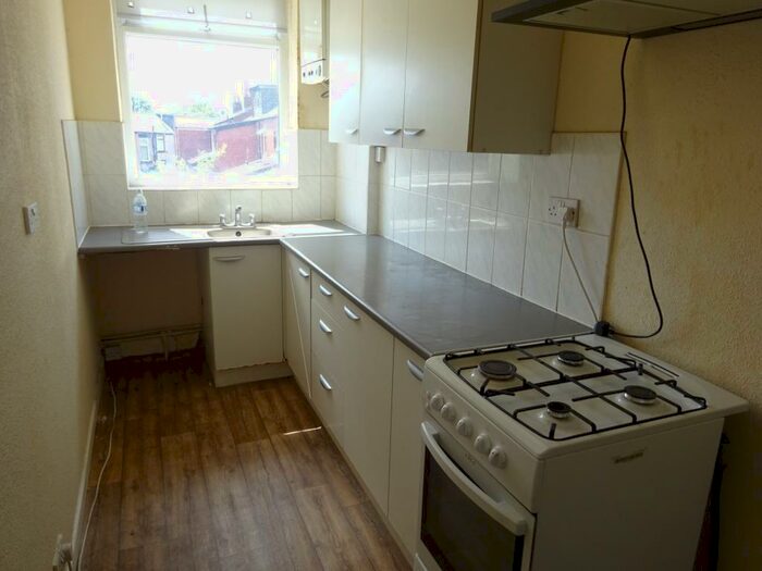 2 Bedroom Flat To Rent In Tweedale Street, Deeplish, OL11