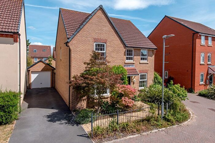 4 Bedroom Detached House For Sale In Sellicks Road, Monkton Heathfield, Taunton, TA2