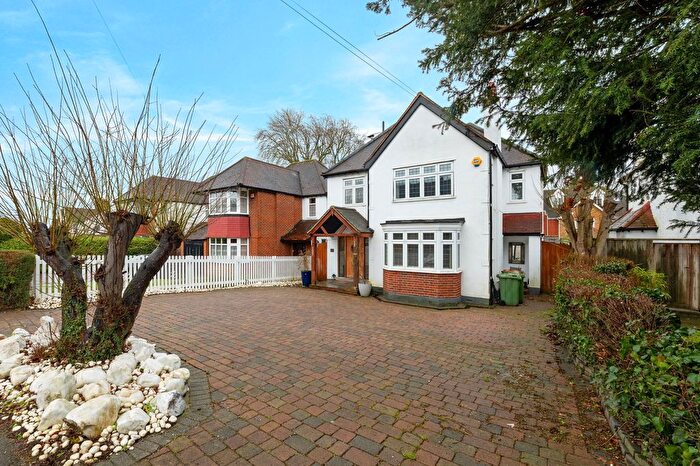 5 Bedroom Detached House For Sale In Sandy Lane South, Wallington, SM6