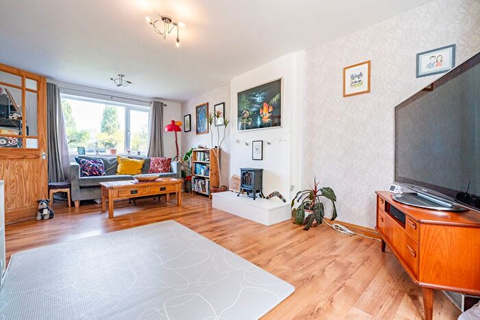 3 Bedroom Terraced House For Sale In Pearson Avenue, Beeston, NG9