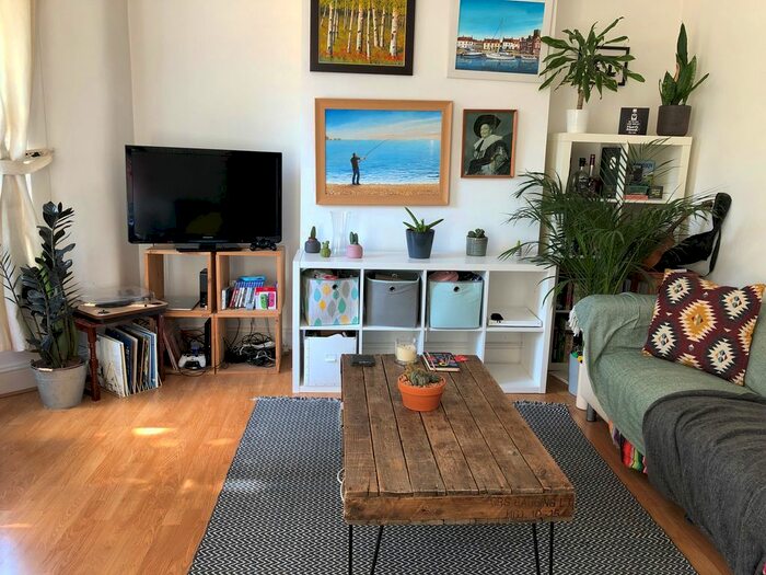 3 Bedroom Flat To Rent In Vicarage Road, London, E10