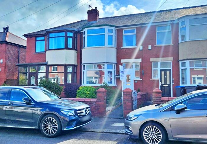 3 Bedroom House For Sale In Lulworth Avenue, Blackpool, FY3