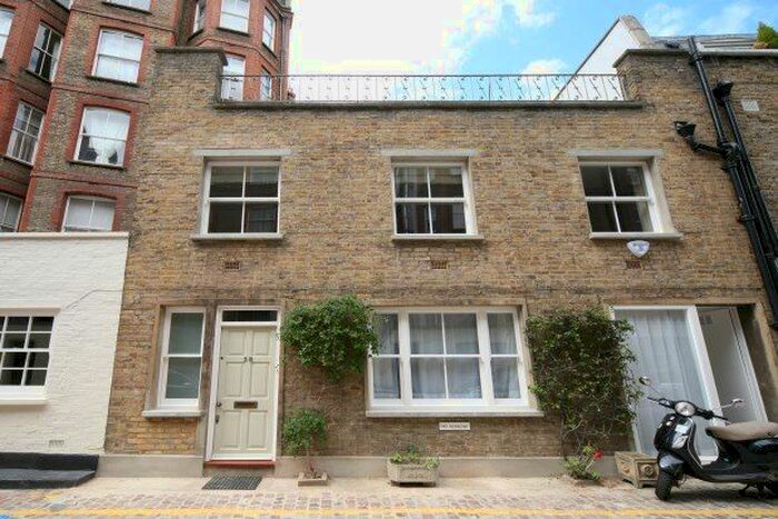 3 Bedroom Property To Rent In Hesper Mews, London, SW5