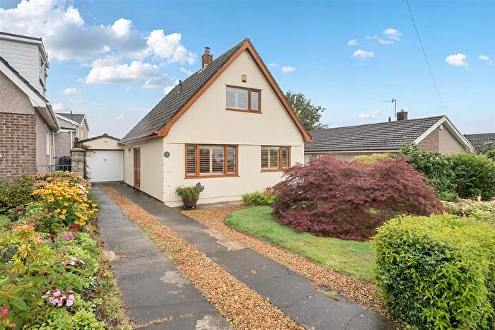 3 Bedroom Detached Bungalow For Sale In Heol Nant Bran, Birchgrove, Swansea, SA7