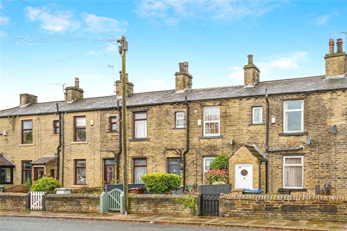 3 Bedroom Terraced House To Rent In Griffe Road, Wyke, Bradford, BD12