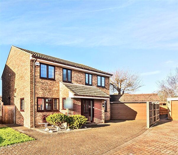 4 Bedroom Detached House For Sale In Long Acre, Orpington, BR6