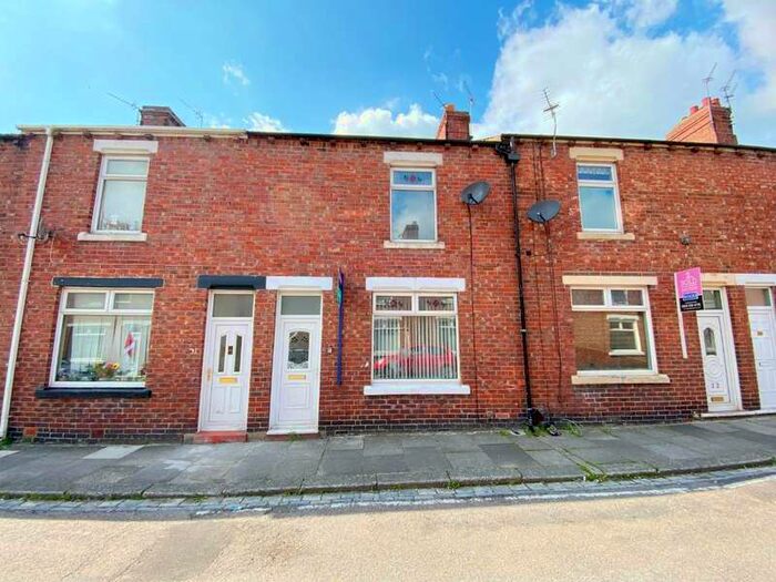 Houses for sale & to rent in DL14 6XL, Aldhun Close, Woodhouse Close