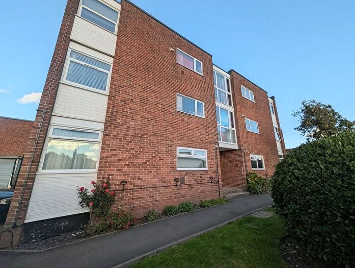 2 Bedroom Flat For Sale In The Nook, Nuneaton, CV11