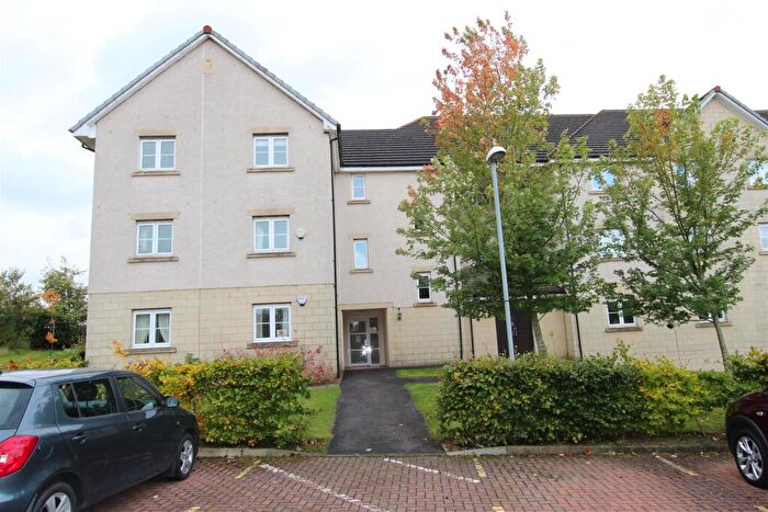 2 Bedroom Flat To Rent In Flat, Plover Crescent, Dunfermline, KY11