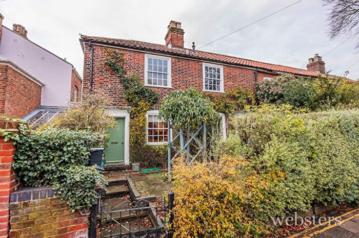 2 Bedroom End Of Terrace House For Sale In Ice House Lane, Norwich, NR1