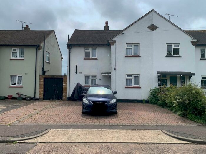 3 Bedroom Semi-Detached House To Rent In Eastern Avenue, SS2