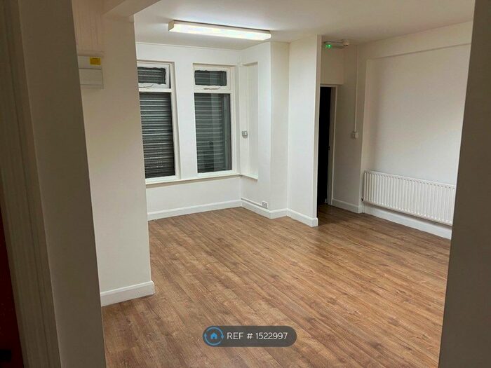 1 Bedroom Flat To Rent In Canklow Road, Rotherham, S60