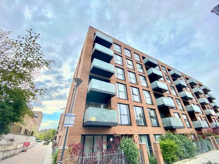 3 Bedroom Flat To Rent In Union Mill Apartments, Samuel Street, London, E8