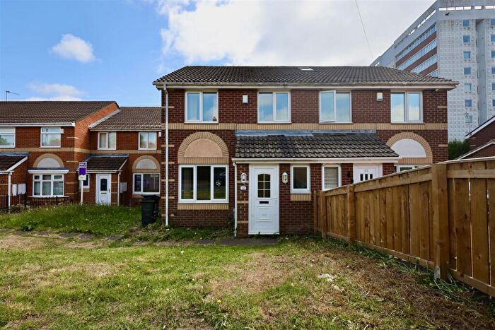 3 Bedroom Semi-Detached House To Rent In High Meadows, Burnfoot Way, Newcastle Upon Tyne, NE3