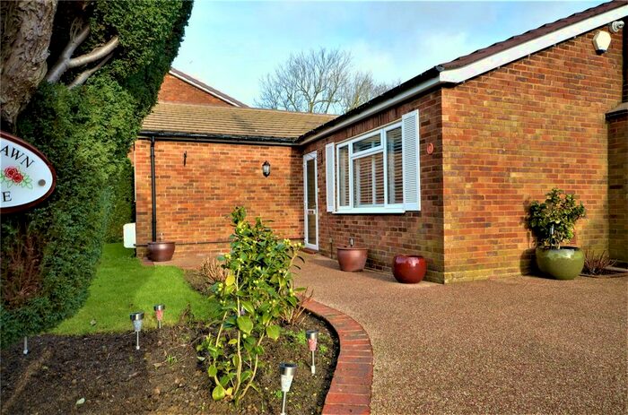 3 Bedroom Bungalow To Rent In Horley, Surrey, RH6