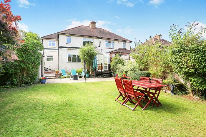 4 Bedroom Semi-Detached House For Sale In Beddington Gardens, Carshalton, SM5