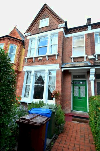 5 Bedroom Semi-Detached House To Rent In Beauval Road, East Dulwich, London, SE22