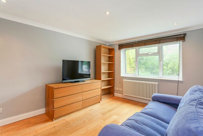 1 Bedroom Flat To Rent In Summerland Gardens, London, N10