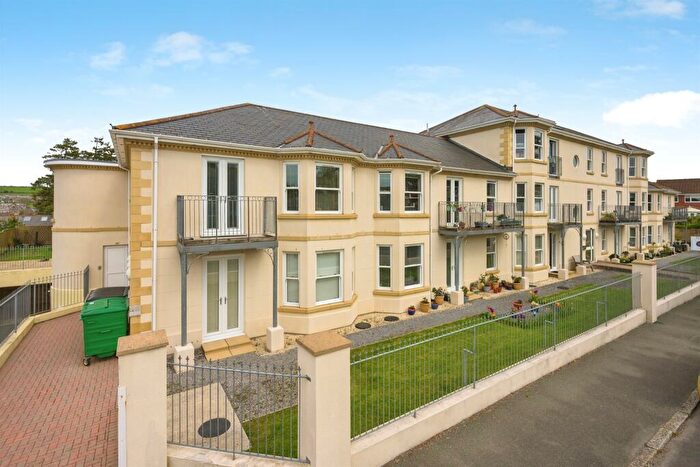 2 Bedroom Flat For Sale In Ridge Park Road, Plymouth, PL7