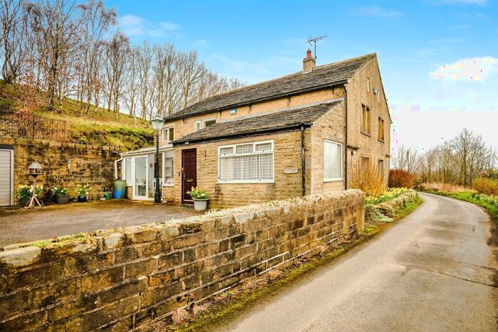 5 Bedroom Detached House For Sale In Bank Royd Lane, Barkisland, Halifax, HX4