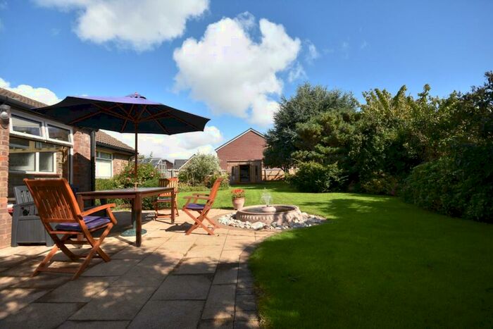 3 Bedroom Detached Bungalow For Sale In Uphill Close, Sully, CF64