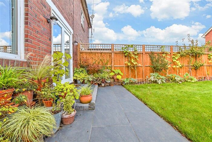 4 Bedroom Semi-Detached House For Sale In Wheeler Street, Headcorn, Ashford, Kent, TN27