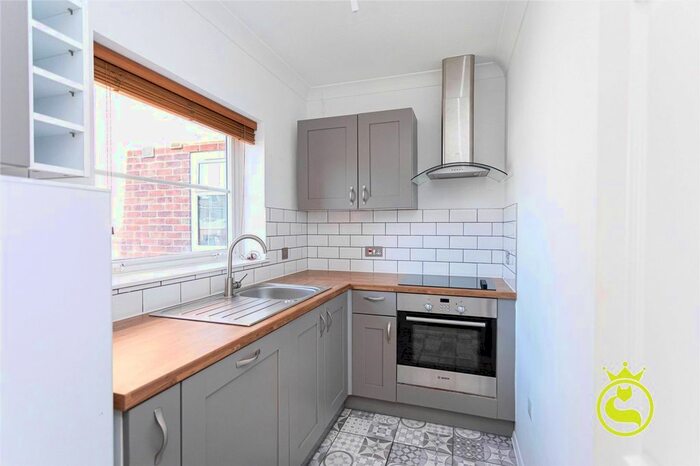 2 Bedroom Flat To Rent In Langley Road, St. Aldhelms BH14