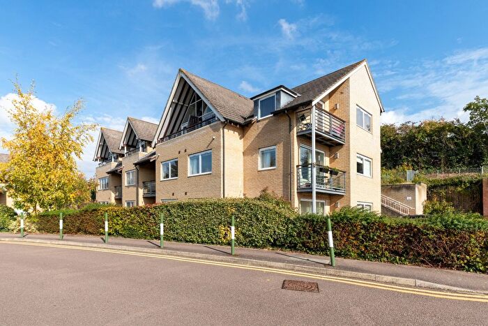 2 Bedroom Flat For Sale In St. Andrews Place, Hitchin, Hertfordshire, SG4
