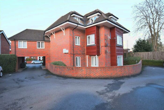 2 Bedroom Private Hall To Rent In Highfields, Richmond Gardens, Southampton, Hampshire, SO17