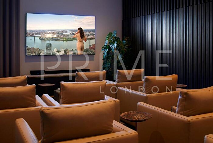 2 Bedroom Apartment For Sale In Amory Tower, Marsh Wall, Canary Wharf, E14