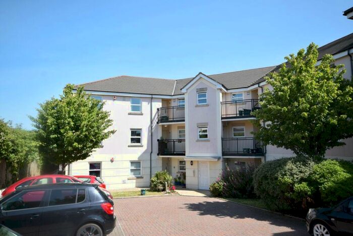 2 Bedroom Flat To Rent In Union Close, Bideford, EX39
